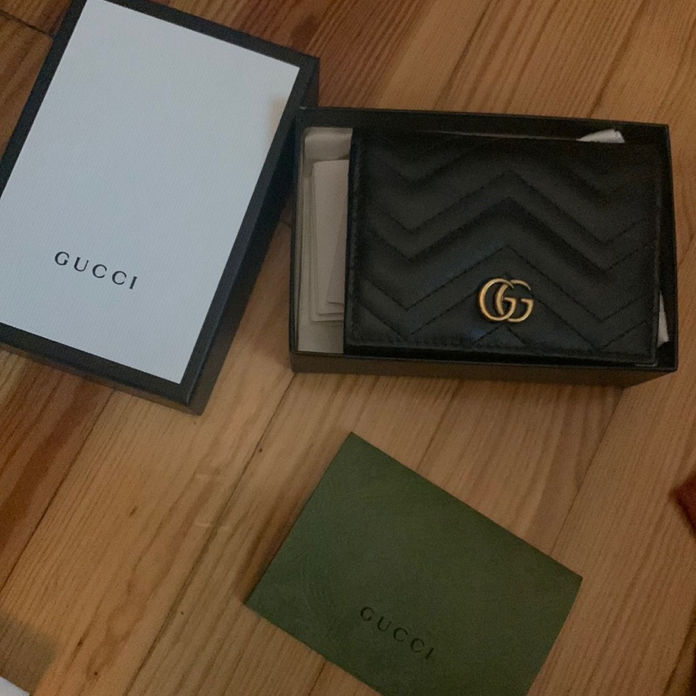 Gucci GG Marmont Card Case Wallet